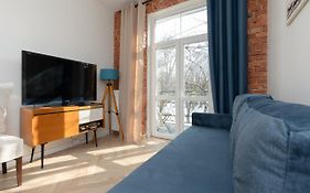Warsaw Pruszkow Park View Comfortable Apartments By Noclegi Renters